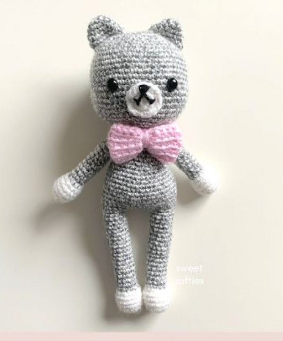 Create Your Own Cute Catsby Amigurumi: A Nostalgic Crochet Project Create Your Own Cute Catsby Amigurumi: A Nostalgic Crochet Project