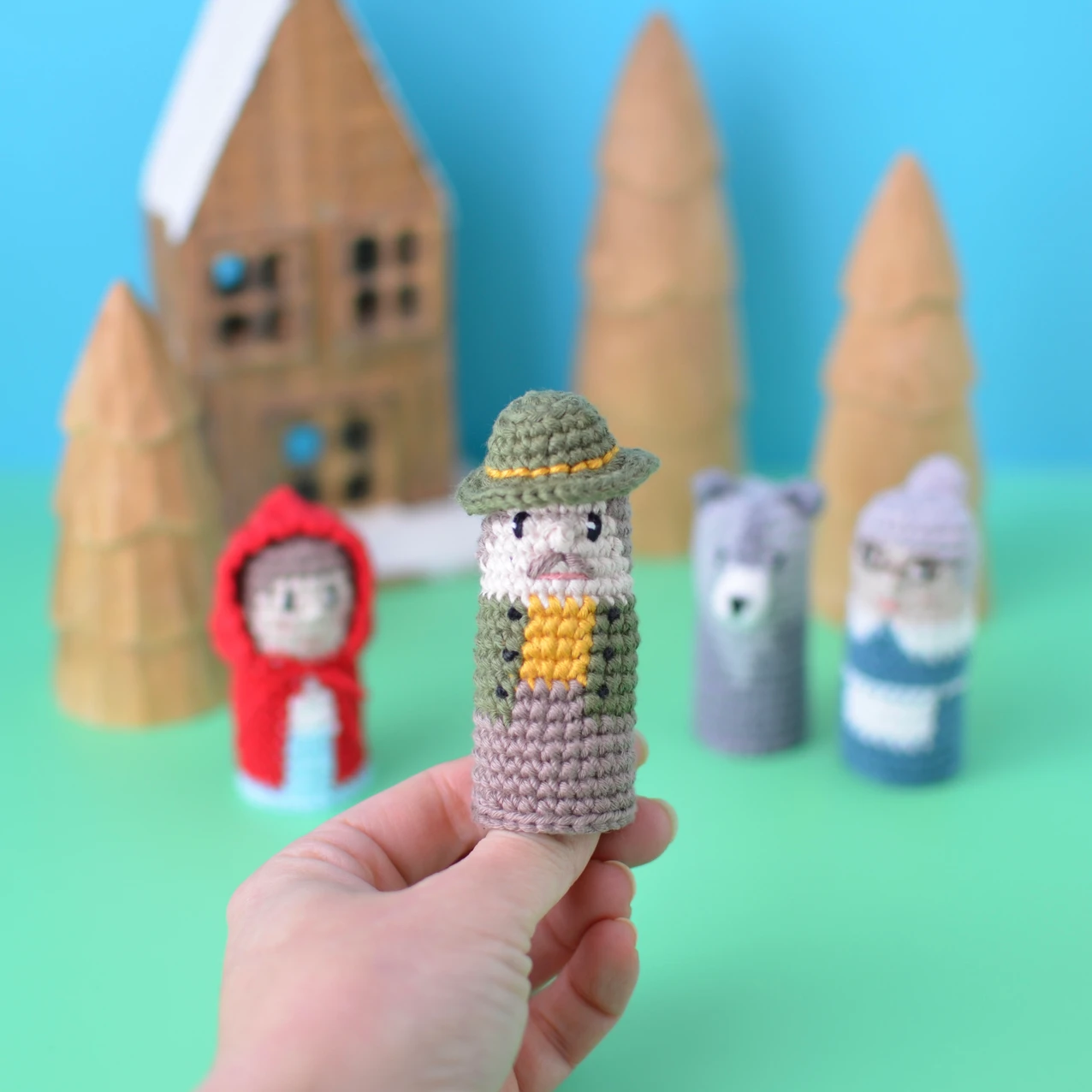 Create Adorable Crochet Little Red Riding Hood Finger Puppets for Endless Fun and Creativity