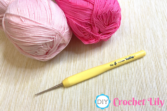 Create a Stunning Crochet Doily with Intricate Heart Designs for Your Home Decor