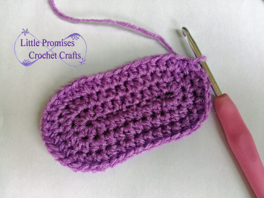 Create Adorable Crochet Baby Booties – A Quick and Easy Guide for Beginners and Experts Alike