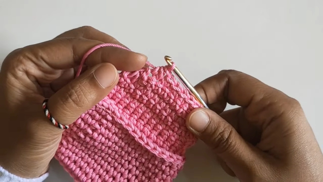 Create Your Own Adorable Crochet Mini Purse: A Step-by-Step Guide
