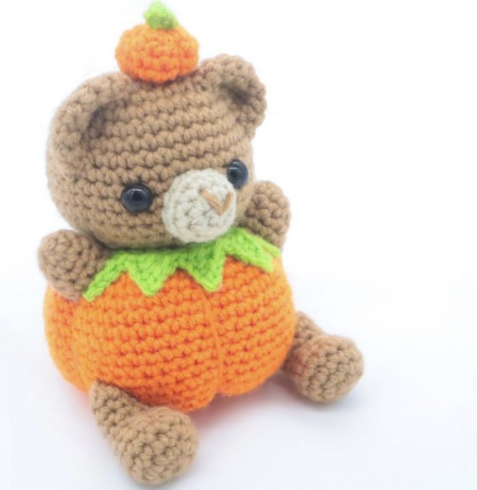 Crochet Pumpkin Bear Amigurumi