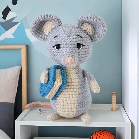Crochet Bianca the Library Mouse Amigurumi Pattern - Create Your Own Adorable Mouse Toy Crochet Bianca the Library Mouse Amigurumi Pattern - Create Your Own Adorable Mouse Toy
