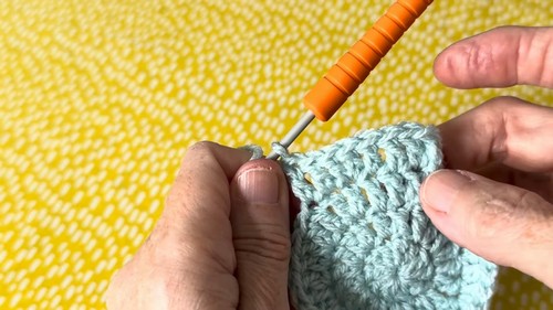 How to Crochet an Adorable Baby Sun Hat for Sunny Days