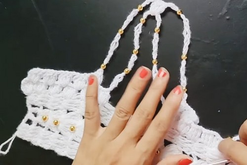 Create Your Own Delightful Crochet Flower Gate Curtain for Home Decor