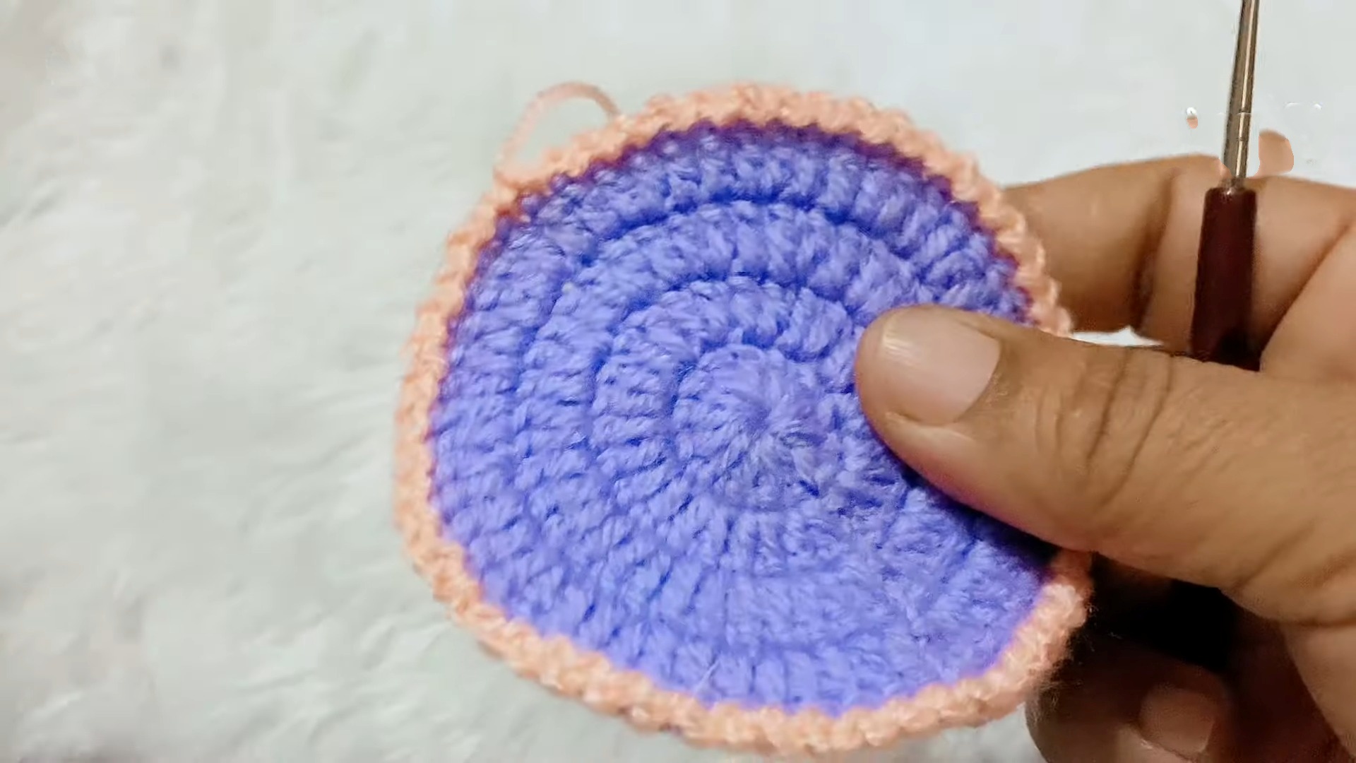 Create Beautiful Crochet Flower Appliques for Your Craft Projects