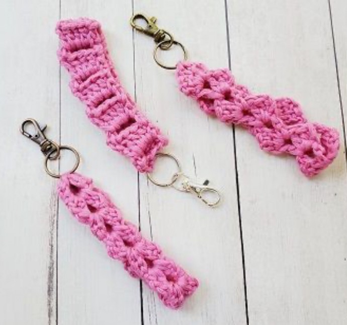 Crochet Lace Key Fobs (Free Pattern)