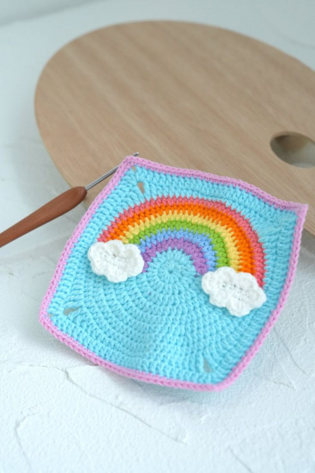 Create Your Own Colorful Crochet Rainbow Granny Square with This Easy Guide Create Your Own Colorful Crochet Rainbow Granny Square with This Easy Guide