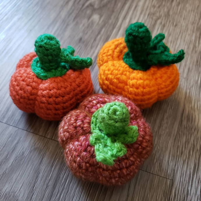 Crocheting Mini Pumpkins: A Delightful Fall Project for Everyone Crocheting Mini Pumpkins: A Delightful Fall Project for Everyone