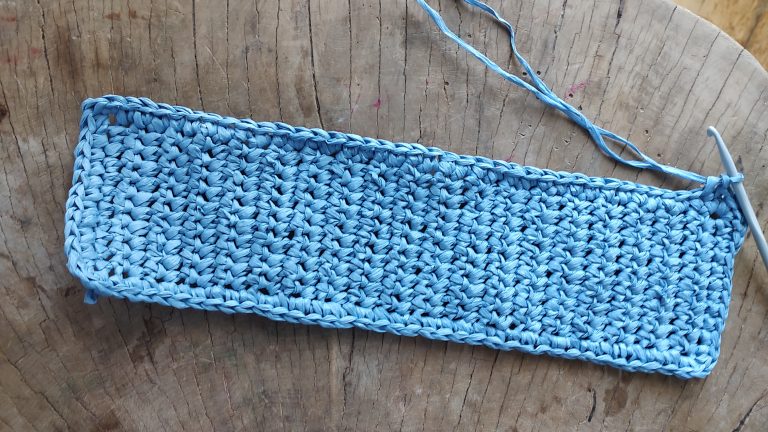 Create Your Stylish Crochet Beach Basket: A Complete Guide for Trendy Beachgoers