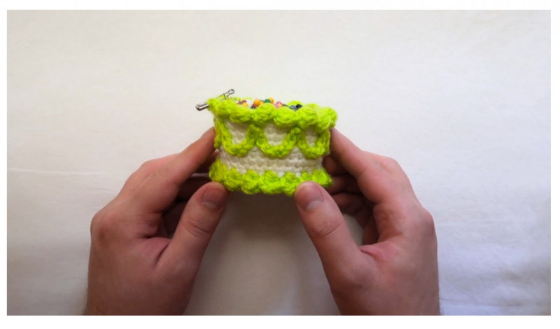 Create Your Own Adorable Crochet Birthday Cake Pin Cushion with Step-by-Step Instructions