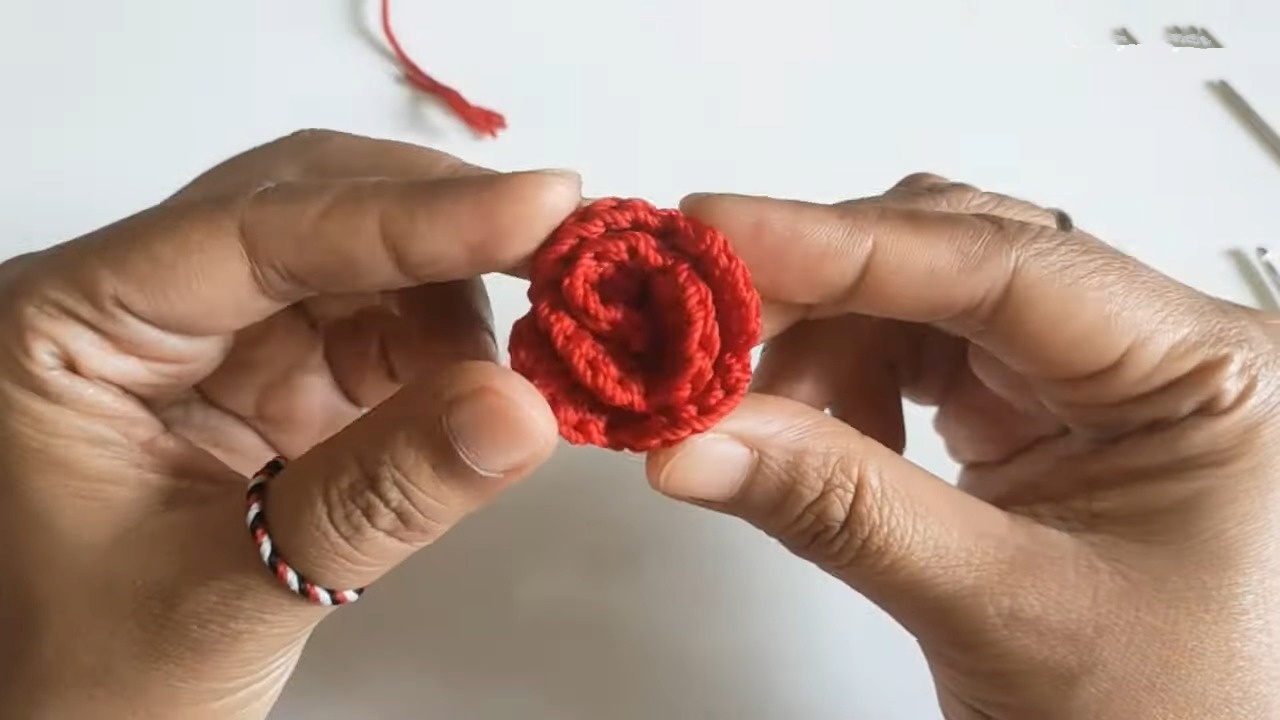 Create Stunning Crochet Flower Bouquets: A Step-by-Step Guide to Crafting Timeless Gifts