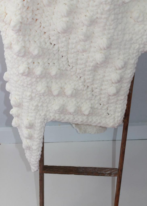 Crochet White Chunky Chevron Blanket
