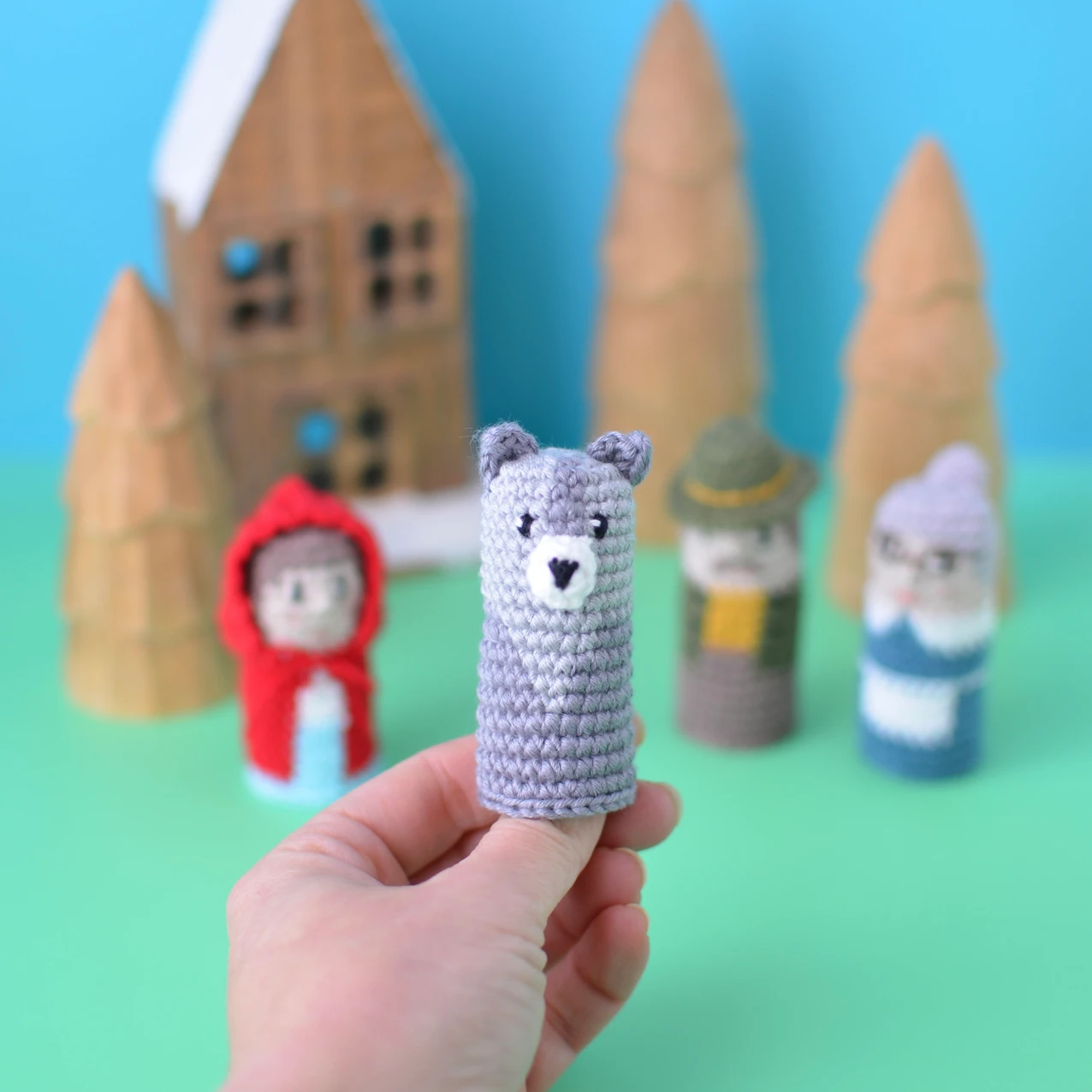 Create Adorable Crochet Little Red Riding Hood Finger Puppets for Endless Fun and Creativity