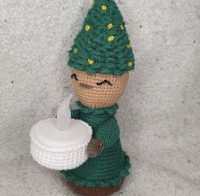 Crochet Christmas Lightholder (Free Pattern)