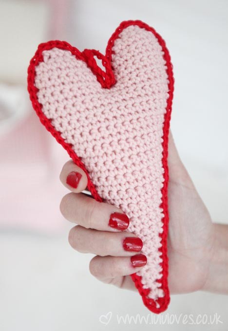 Crochet Skinny Heart Pattern - A Delightful, Romantic Charm for Any Craft Crochet Skinny Heart Pattern - A Delightful, Romantic Charm for Any Craft
