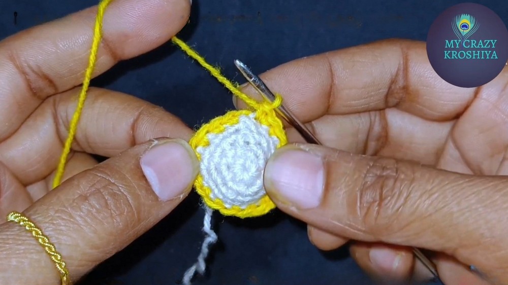 Create Your Own Adorable Crochet Fish Amigurumi Keychain - A Step-by-Step Guide