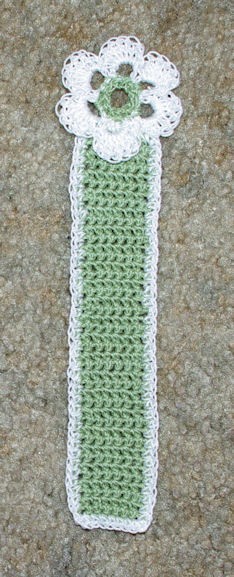 Crochet Spring Flower Bookmark