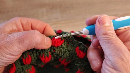 Create Your Own Adorable Crochet Strawberry Basket - A Fun Craft Project