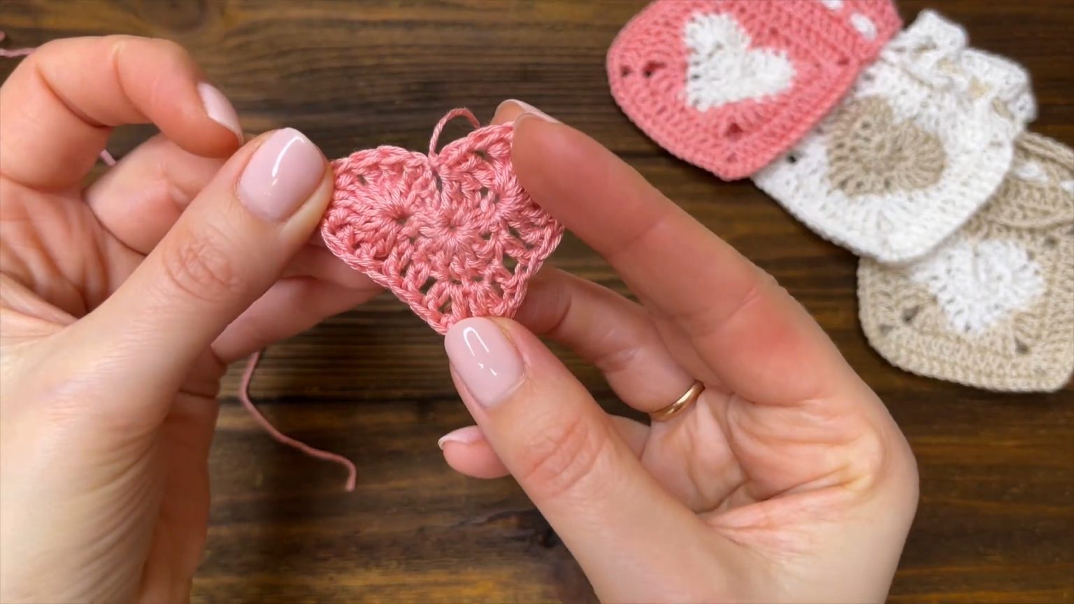 Create Your Own Stylish Crochet Pouch: A Step-by-Step Guide
