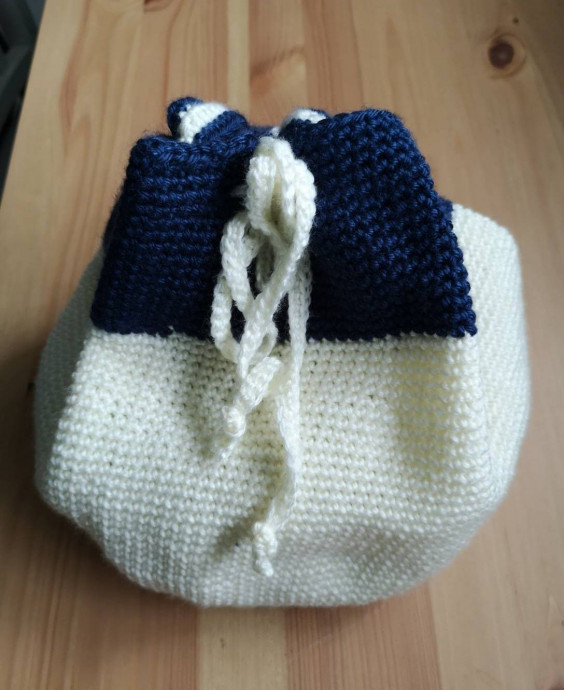 Craft Your Own Stylish Crochet Bucket Bag: A Step-by-Step Guide
