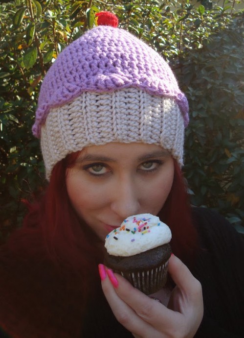 Create Your Own Crochet Cupcake Chapeau: A Step-by-Step Guide to Crafting the Cutest Hat