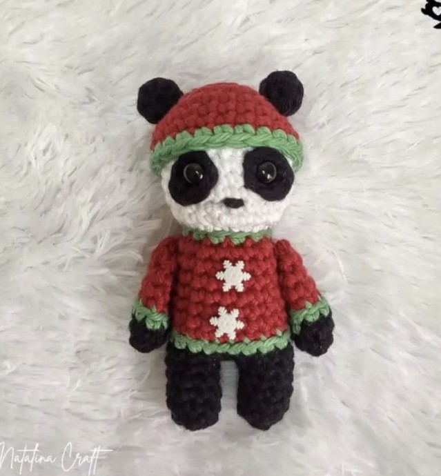 Create an Adorable Panda Christmas Jumper Keychain or Ornament - Perfect Crochet Project! Create an Adorable Panda Christmas Jumper Keychain or Ornament - Perfect Crochet Project!