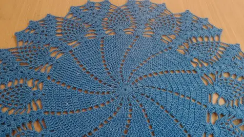 Create a Stunning Crochet Pineapple Table Runner for Your Home Decor