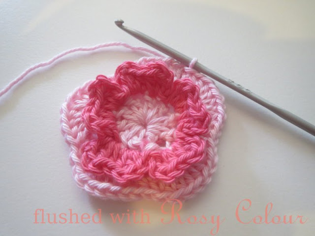 Create Your Own Beautiful Floral Masterpiece with Crochet Rosy&#039;s Flower Pattern