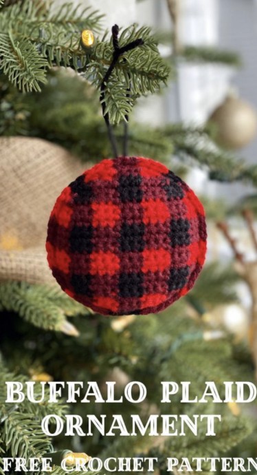 Crochet Buffalo Plaid Ornament (Free Pattern)