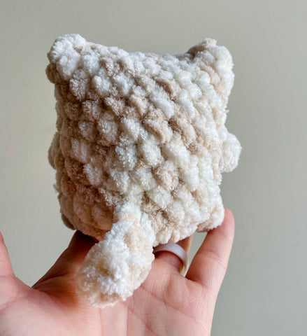 Create Adorable Crochet Kitties: A Complete Guide to Materials, Patterns, and Techniques for Crafting Your Feline Friends