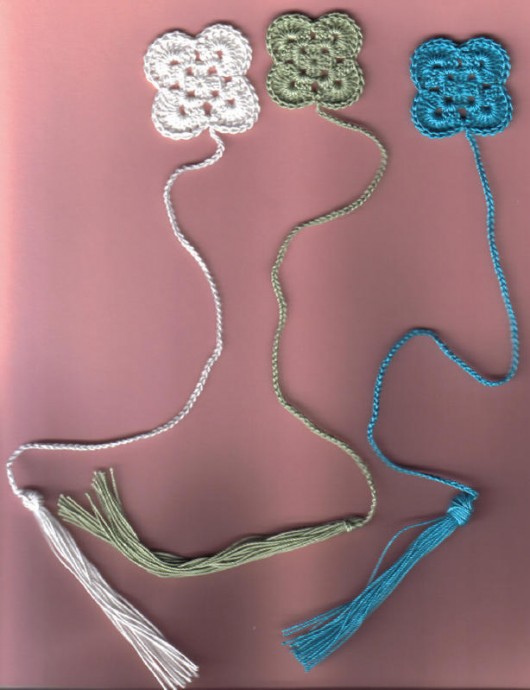 Create Your Own Charming Crochet Rounded Corners Bookmark: A Step-By-Step Guide for Book Lovers Create Your Own Charming Crochet Rounded Corners Bookmark: A Step-By-Step Guide for Book Lovers