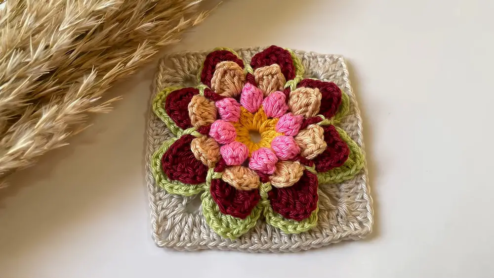 Create Beautiful Crochet Water Lily Flower Granny Square with This Detailed Guide