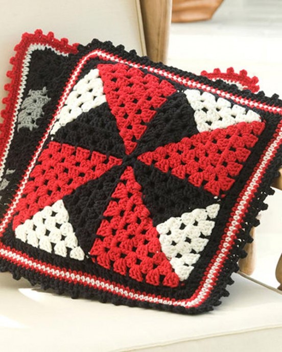 Create Your Beautiful Crochet Pinwheel Pillow with This Detailed Pattern Guide Create Your Beautiful Crochet Pinwheel Pillow with This Detailed Pattern Guide