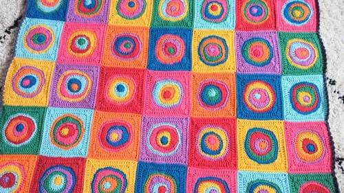 Create Your Own Crochet Abstract Granny Square: A Step-by-Step Guide
