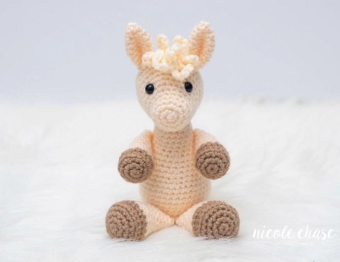 Create Your Own Adorable Lyla the Llama Amigurumi with This Free Crochet Pattern Create Your Own Adorable Lyla the Llama Amigurumi with This Free Crochet Pattern