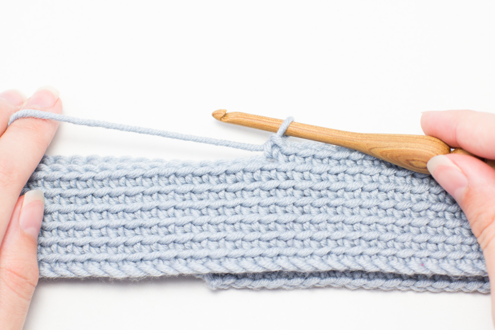 Crochet Mia Headband Pattern: A Charming and Cozy DIY Accessory for All Ages