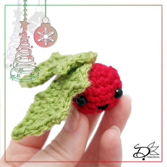 Create Your Own Crochet Holly Amigurumi: A Festive Holiday Decoration Create Your Own Crochet Holly Amigurumi: A Festive Holiday Decoration