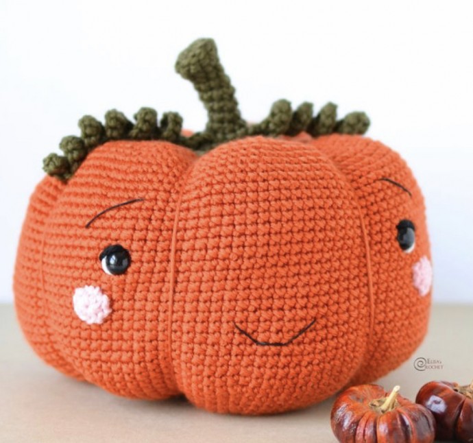 Crochet Kleo the Pumpkin