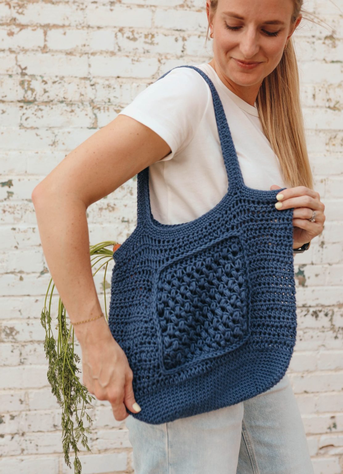 How to Crochet Beautiful Bags and Scrubbers: A Comprehensive Guide