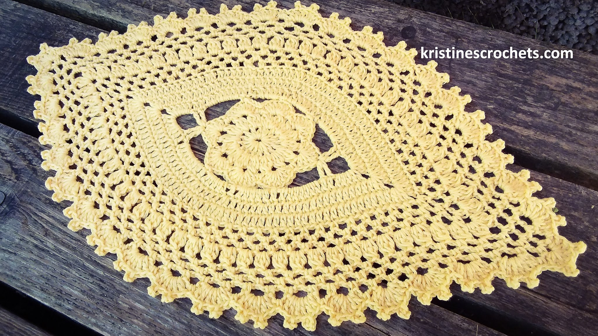 Create Beautiful Crochet Oval Flower Doilies &ndash; Step-by-Step Guide