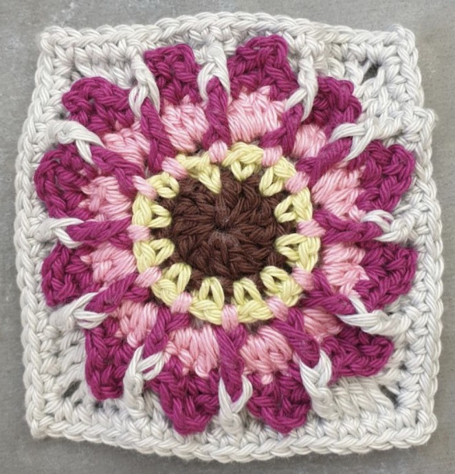 Dahlia Square Free Crochet Pattern