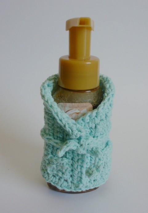 Create a Charming Crochet Bathrobe Bottle Cover for Your Bathroom Decor Create a Charming Crochet Bathrobe Bottle Cover for Your Bathroom Decor
