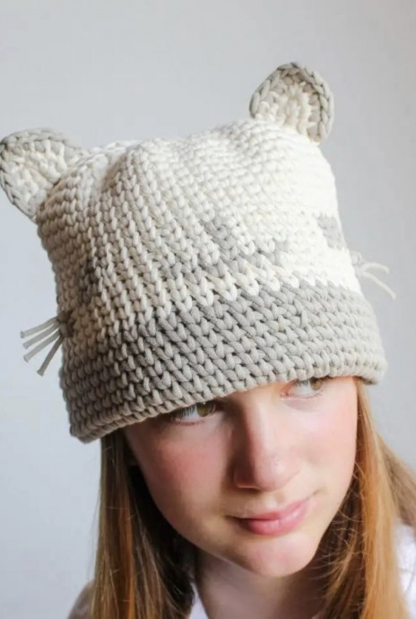 Crochet Kitty Cat Hat (Free Pattern)
