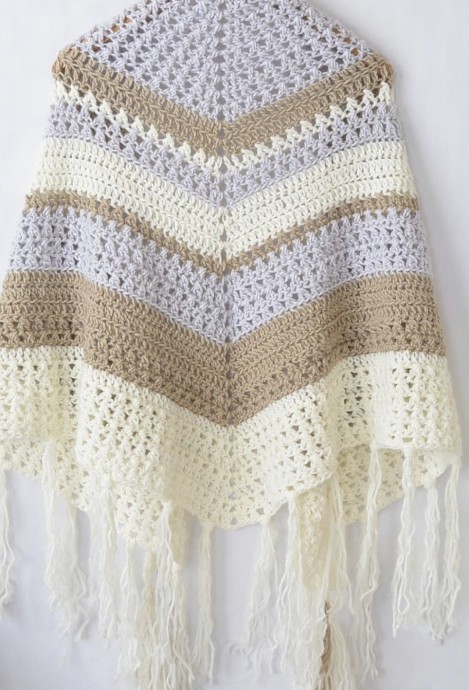 Create Your Own Dreamer Crocheted Triangle Wrap with This Intricate Pattern Guide