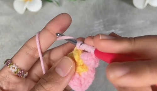 Create a Charming Crochet Mini Poinsettia Flower Keychain for the Holidays