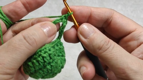Create Your Own Crochet Mini Basket: A Step-by-Step Guide