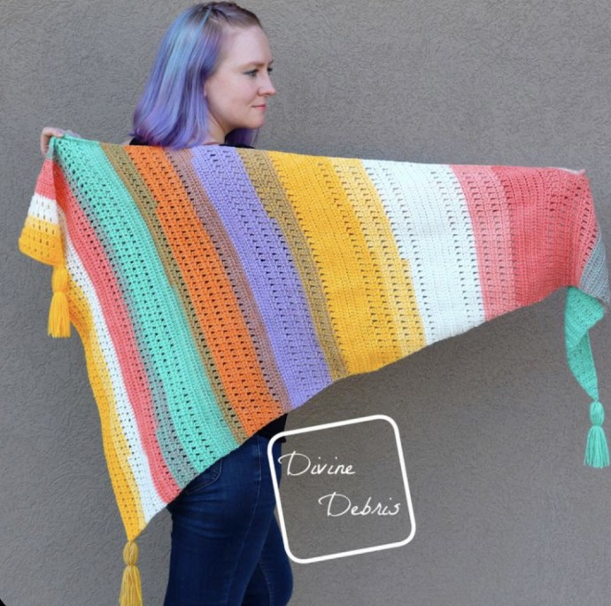 Stay Flowy with the Free Brecken Shawl Crochet Pattern