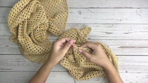 Crochet Cameron Beach Cover-Up Dress - Stylish &amp; Comfortable Beachwear for Your Next Holiday