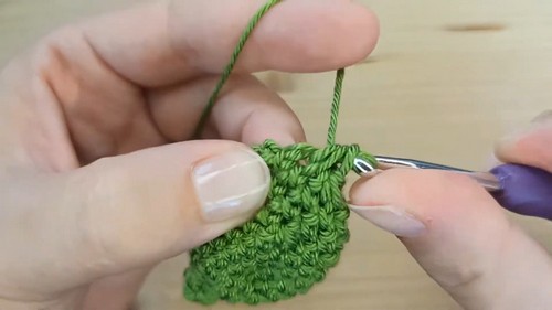 Create Your Own Adorable Crochet Succulent Plants for Home Decor